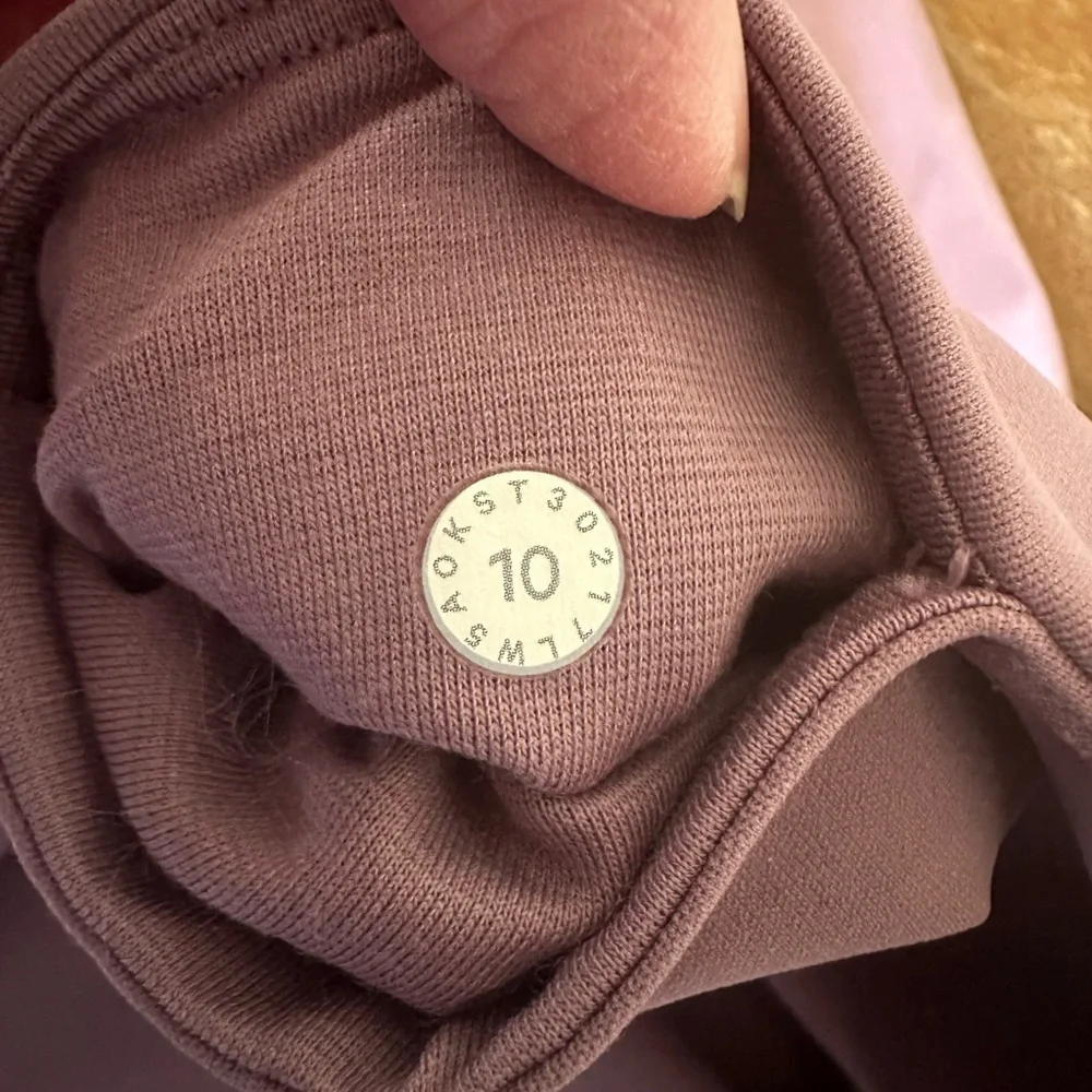 Lululemon Awakening Tight Taryn Toomey Collection dusty mauve LE‎ size 10 NWT